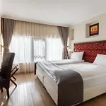 Moxa Bucharest Boutique Hotel